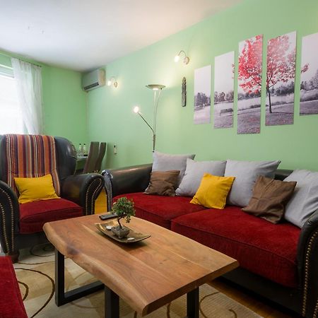 Top Center Spacious Apartment With Ac And Free Underground Parking София Экстерьер фото